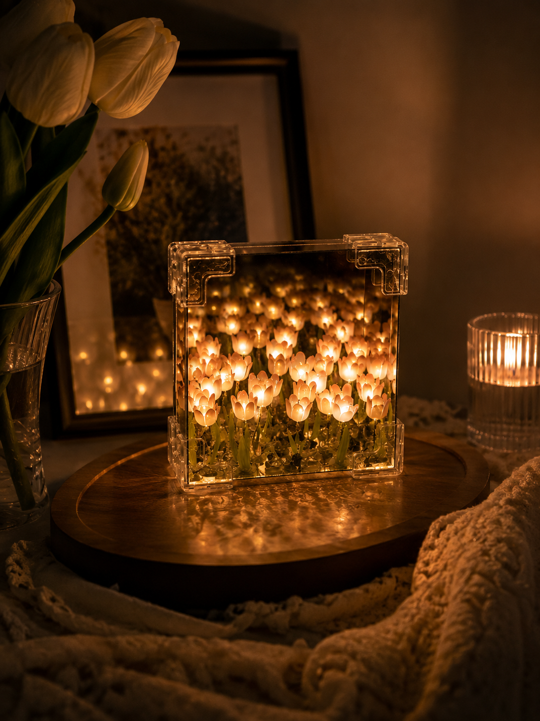 Tulora™ Infinite Tulip Mirror Lamp – LED Floral Ambient Decor Light